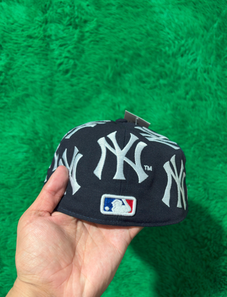 Supreme New York Yankees Box Logo